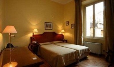 Kent Hotel4