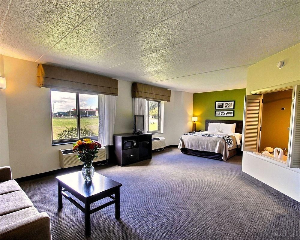 SLEEP INN SALISBURY4