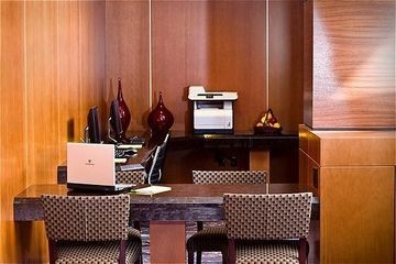COURTYARD BY MARRIOTT LOGAN1