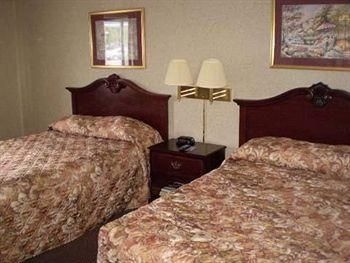 QUALITY INN BROCKTON1