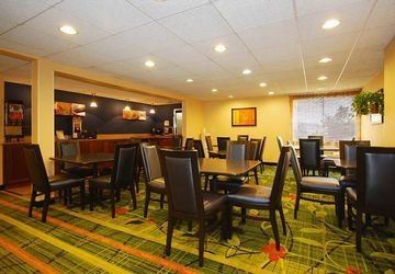 FAIRFIELD INN BOSTON DEDHAM3