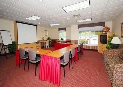 COMFORT INN & SUITES COLONIAL2