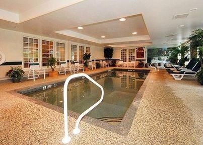 COMFORT INN & SUITES COLONIAL0