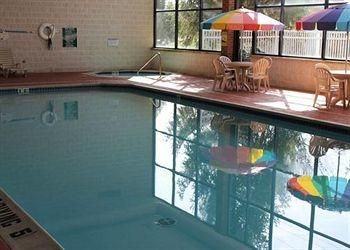 QUALITY INN & SUITES PORT HURON2