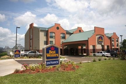 BEST WESTERN RIVER INN2