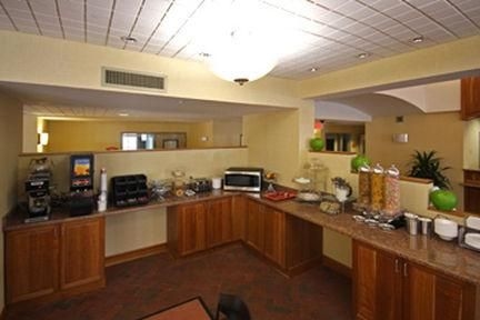BEST WESTERN RIVER INN3