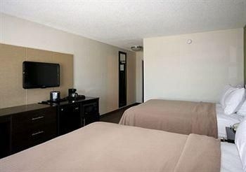 Sleep Inn & Suites Downtown - Convention Center3