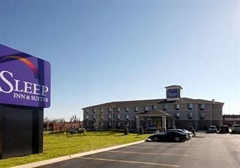 Sleep Inn & Suites Downtown - Convention Center1
