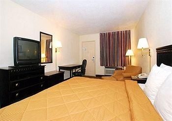COMFORT INN MCCOMB3
