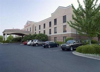 COMFORT SUITES STARKVILLE1