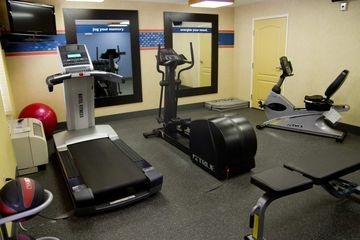 HAMPTON INN CLINTON4