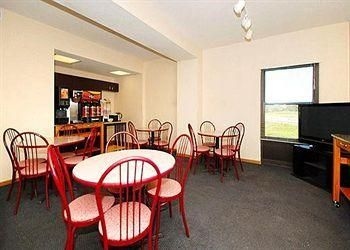 COMFORT INN CAMERON2