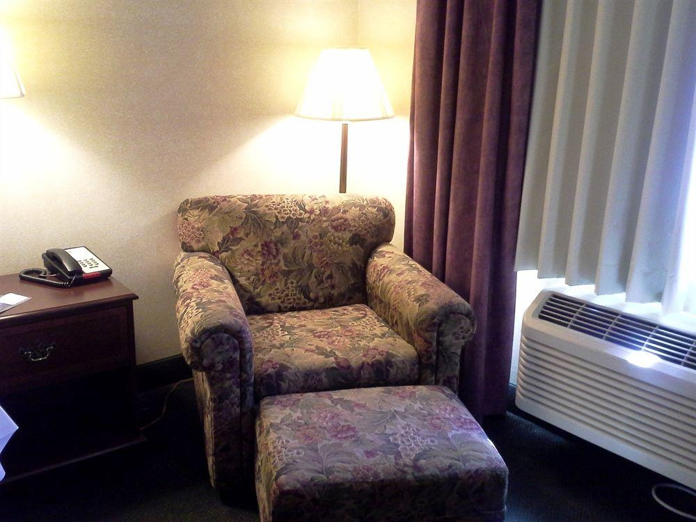 COMFORT INN KIRKSVILLE4
