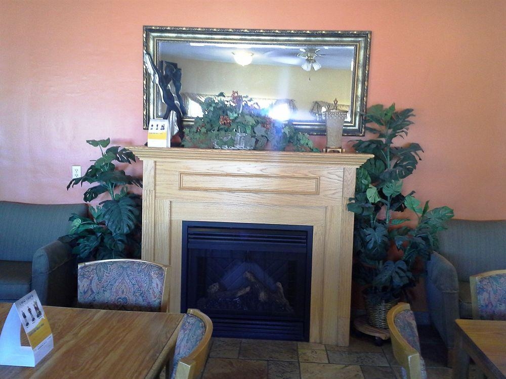 COMFORT INN KIRKSVILLE3