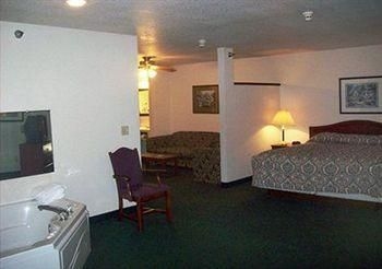QUALITY INN KEARNEY4