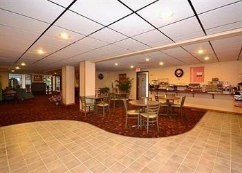 COMFORT INN OZARK4