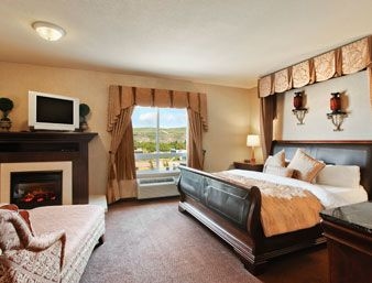 RAMADA INN AND SUITES DRUMHELLER AB4