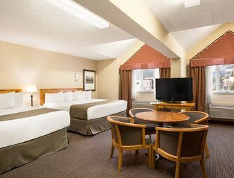 RAMADA CANMORE3