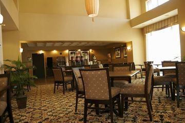 HAMPTON INN - SUITES BY HILTON4