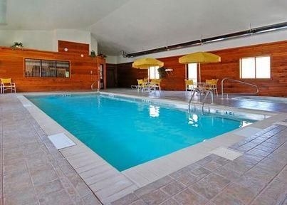 COMFORT INN LIVINGSTON4