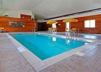 COMFORT INN LIVINGSTON1