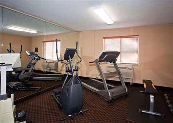 RODEWAY INN COZAD1