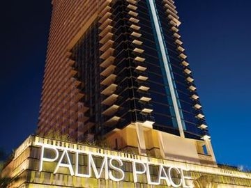 Palms Place0
