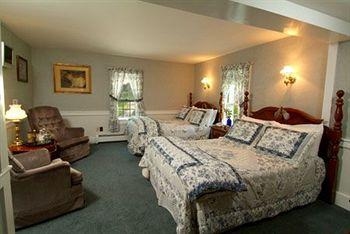 Christmas Farm Inn & Spa3