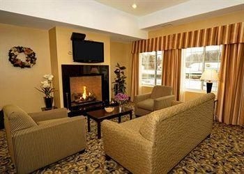 COMFORT SUITES MAHWAH1