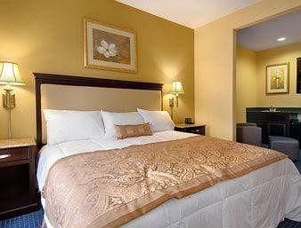 WINGATE BY WYNDHAM MT. LAUREL/PHILADELPHIA AREA2