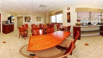 COMFORT INN TOMS RIVER4