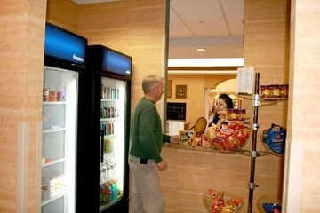 HAMPTON INN - SUITES ALBUQUERQ3