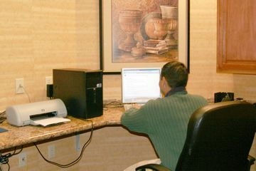 HAMPTON INN - SUITES ALBUQUERQ1