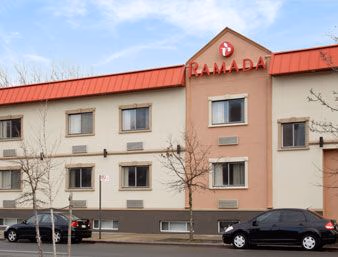 รามาดา บาย วินด์แฮม บรอนซ์ (Ramada by Wyndham Bronx)0