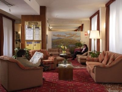 โรงแรมคาร์ลตันคาปรี (Hotel Carlton Capri)3
