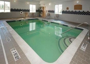 COMFORT INN GLENMONT2