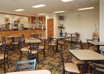 COMFORT INN GLENMONT1