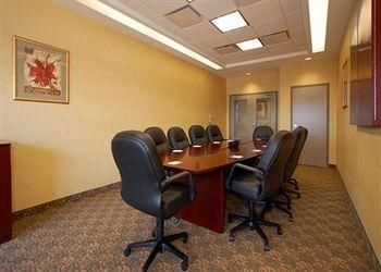 COMFORT INN & SUITES ADJ TO AKWESASNE MOHAWK CASINO2