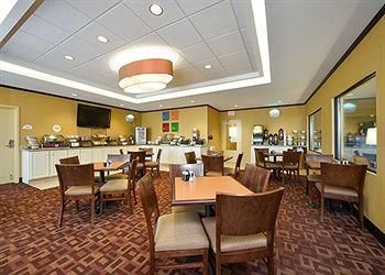 COMFORT INN & SUITES ADJ TO AKWESASNE MOHAWK CASINO4