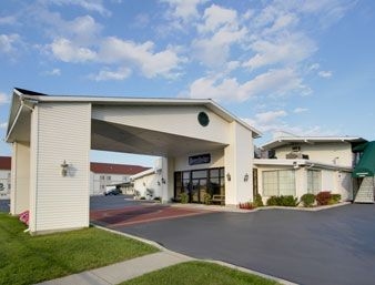 TRAVELODGE INN AND SUITES LATHAM0