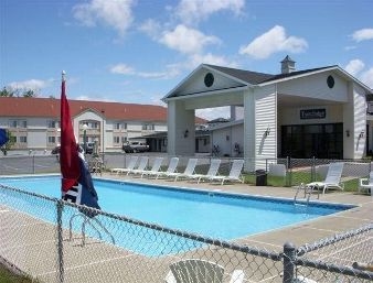 TRAVELODGE INN AND SUITES LATHAM1