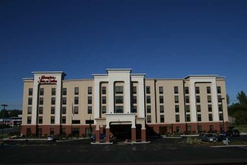แฮมป์ตัน อินน์ สวีท แพลตต์สเบิร์ก (Hampton Inn Suites Plattsburgh)0