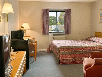 SUPER 8 UTICA NY3