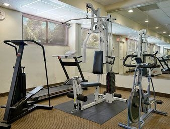 RAMADA YONKERS1
