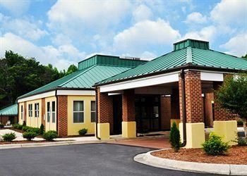 COMFORT INN ASHEBORO4