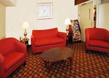 ECONO LODGE BURLINGTON3