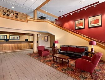 RAMADA BURLINGTON HOTEL AND CO4