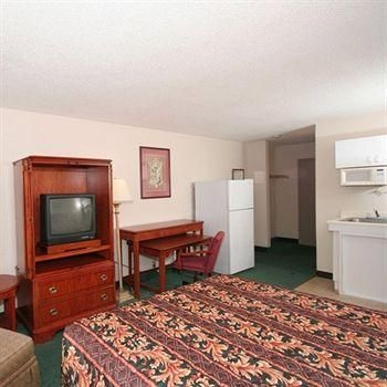 Arlington Suites1