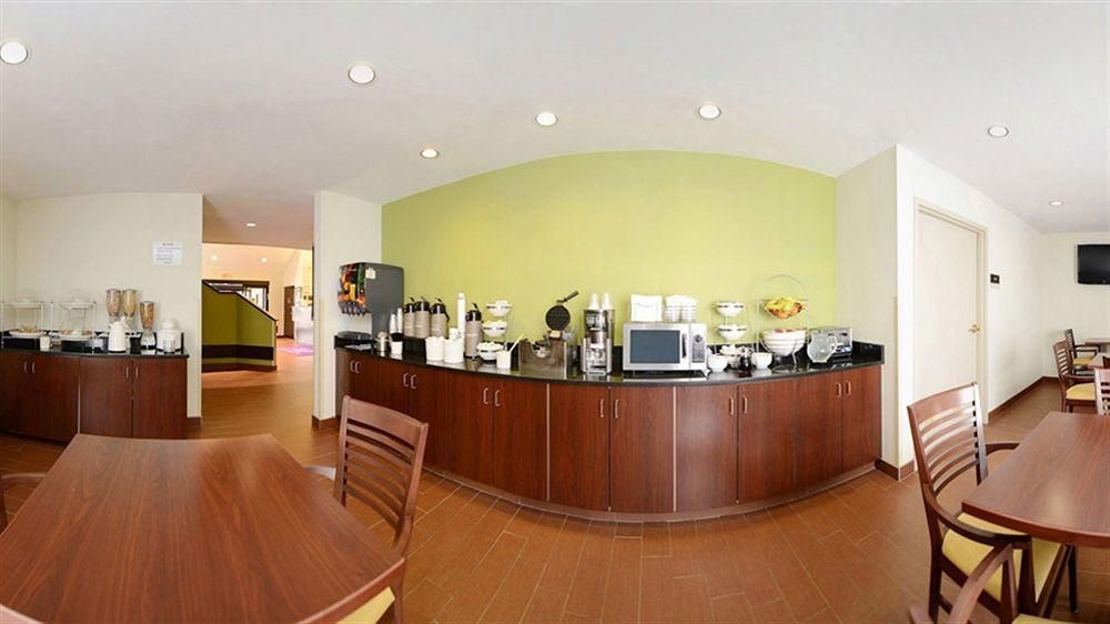 SLEEP INN HENDERSON4