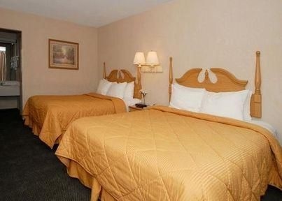 COMFORT INN JONESVILLE4